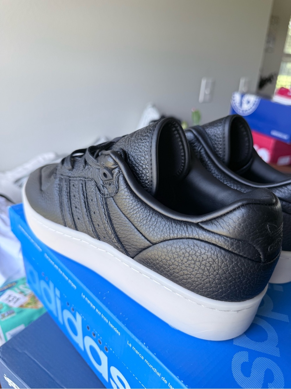 Adidas Rivalry Lux Low - Picture 3 of 8